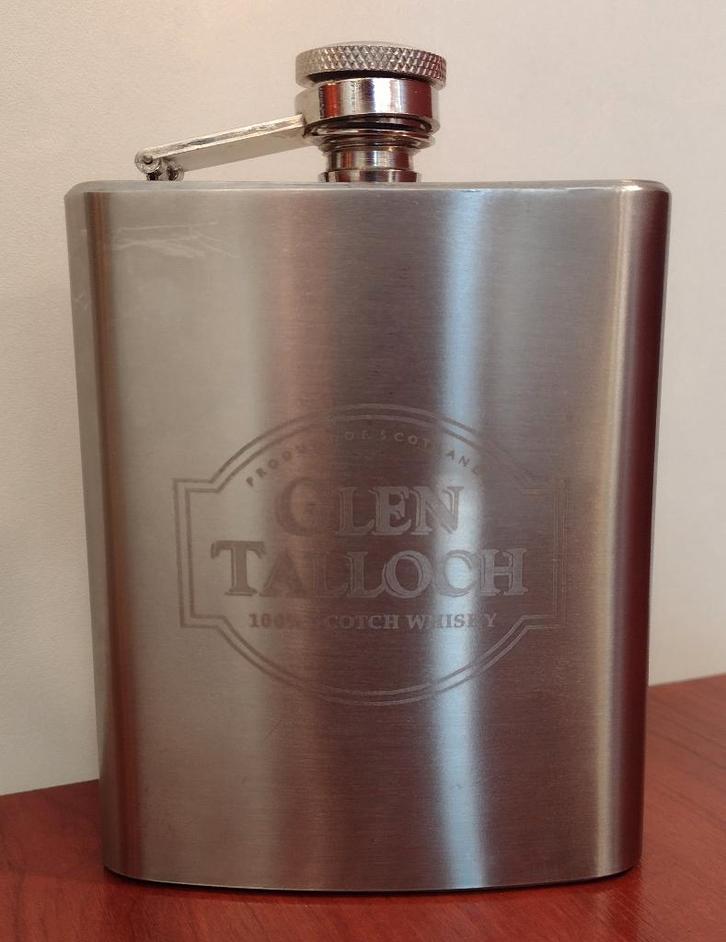 Glen Talloch Scotch Whisky Flesje Metaal 8oz 23,6cl., Verzamelen, Merken en Reclamevoorwerpen, Gebruikt, Gebruiksvoorwerp, Ophalen of Verzenden