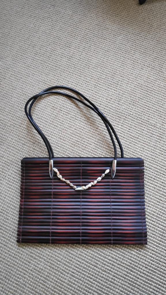 Bijzonder Aziatisch dames tasje van bamboo, bruin met schelp, Sieraden, Tassen en Uiterlijk, Tassen | Damestassen, Nieuw, Avondtasje