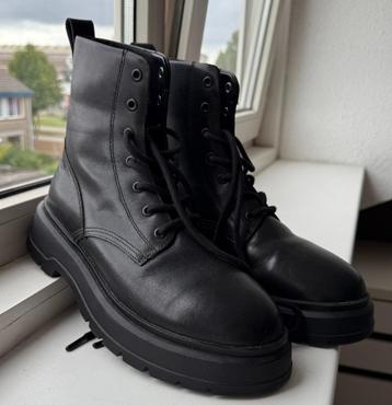 Boots Vagabond Black  beschikbaar voor biedingen