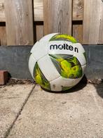 Molten voetbal maat 5 – groen/wit – gebruikt, Ophalen, Zo goed als nieuw, Bal