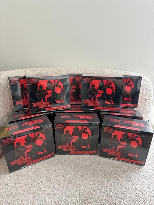 Destined Rivals Elite Trainer Box, Hobby en Vrije tijd, Verzamelkaartspellen | Pokémon, Nieuw, Overige typen, Ophalen