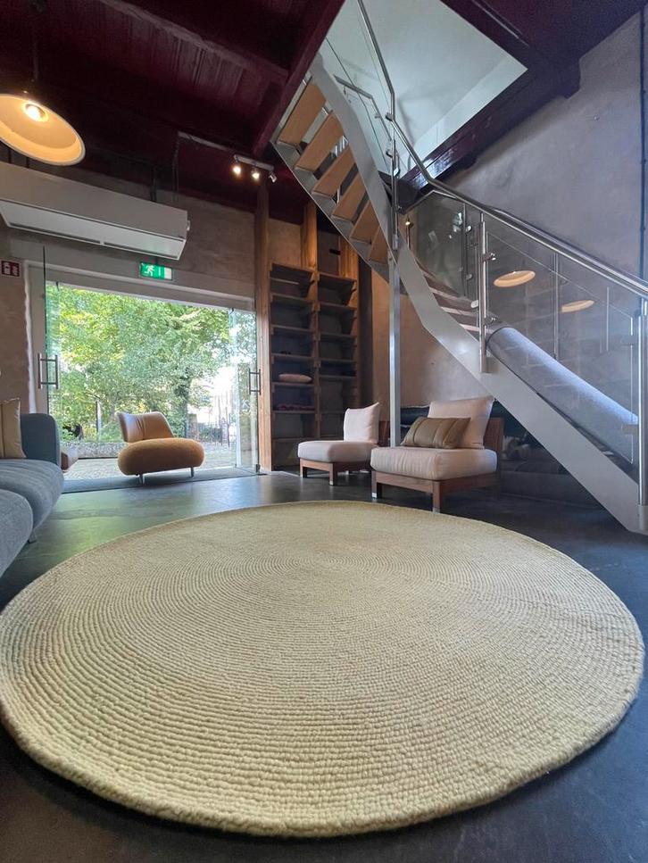 Brink en Campman Decor Echo tapijt 200 diameter nieuw, Huis en Inrichting, Stoffering | Tapijten en Kleden, Nieuw, 200 cm of meer