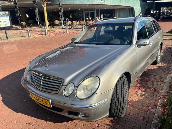 Mercedes-Benz Mercedes 320e combi elegance Grijs 2003, Auto's, Mercedes-Benz, Particulier, E-Klasse, ABS, Airbags, Airconditioning