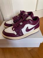 Nike Air Jordan Bordeaux Wit Maat 36,5, Kinderen en Baby's, Ophalen of Verzenden, Nike, Jongen of Meisje