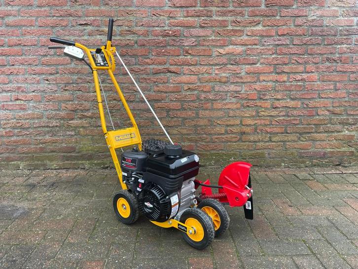 McLane kantensnijder B&S motor, Tuin en Terras, Hand-tuingereedschap, Zo goed als nieuw, Overige soorten, Ophalen