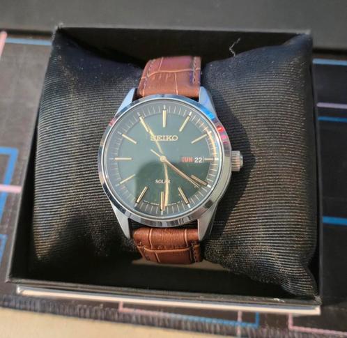 Seiko solar analog v158, Sieraden, Tassen en Uiterlijk, Horloges | Heren, Gebruikt, Polshorloge, Seiko, Staal, Leer, Ophalen of Verzenden