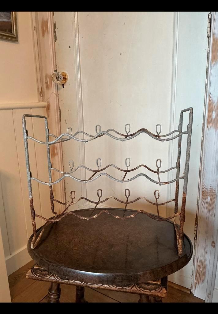 Flessenrek, wijrek. Rekje van metaal voor 12 flessen. Roest., Huis en Inrichting, Woonaccessoires | Wijnrekken, Minder dan 50 cm