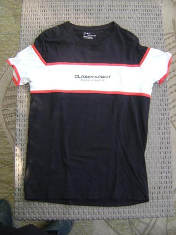 Zwart -wit - rood t-shirt maat S beschikbaar voor biedingen