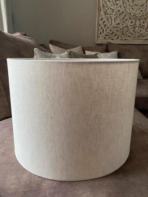 Bloomingville lampenkap zand 35 X 25 Nieuw!, Huis en Inrichting, Lampen | Lampenkappen, Nieuw, 25 tot 50 cm, Rond, Ophalen of Verzenden