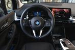 BMW 2 Serie Active Tourer 220i Luxury Line Automaat / Trekha, Gebruikt, 156 pk, Met garantie (alle), 3 cilinders