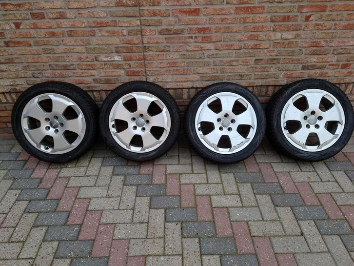 Audi Velgen 17 inch met Vredestein All-Season Banden, Auto-onderdelen, Banden en Velgen, Ophalen