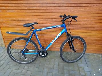 Mountainbike GIANT Boulder beschikbaar voor biedingen
