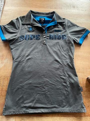 Paardrijshirts en vest te koop beschikbaar voor biedingen