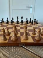 Schaakbord met schaakstenen set schaken Revanche chess, Een of twee spelers, Gebruikt, Ophalen of Verzenden