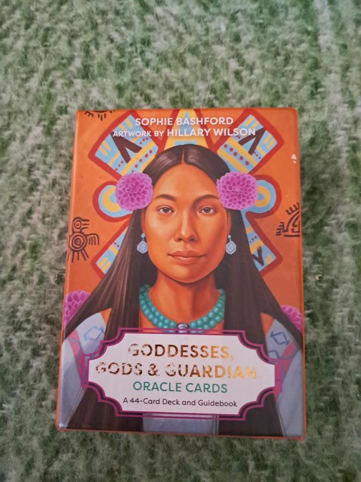 Godinnen, Goden & Guardian Orakelkaarten, Boeken, Esoterie en Spiritualiteit, Zo goed als nieuw, Achtergrond en Informatie, Tarot of Kaarten leggen
