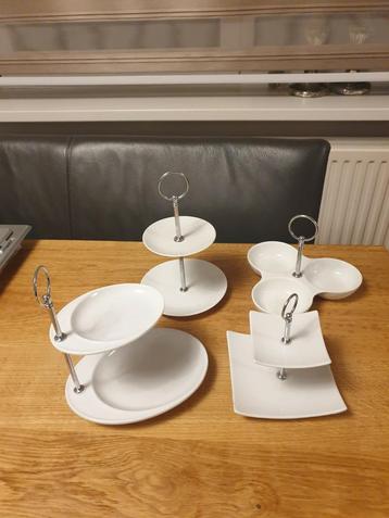 Etagere voor alle 10 €(7 stuks samen kosten 10 €) beschikbaar voor biedingen