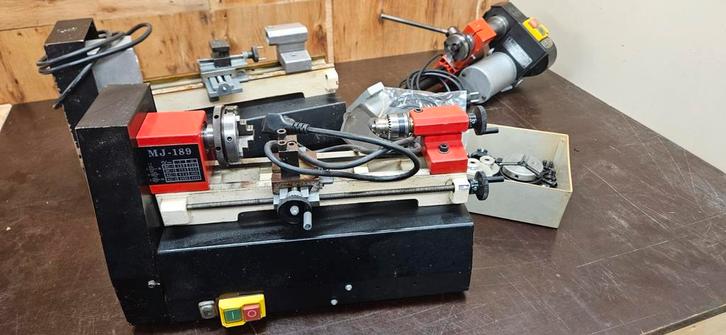 Uniek! Mini draaibankjes en Emco Unimat 4 boorfreesmachine, Doe-het-zelf en Verbouw, Draaibanken, Gebruikt, Metaaldraaibank, Ophalen