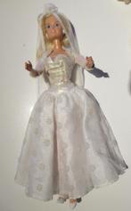 Barbie in bruidjurk kort en lang., Verzamelen, Poppen, Ophalen, Zo goed als nieuw, Fashion Doll