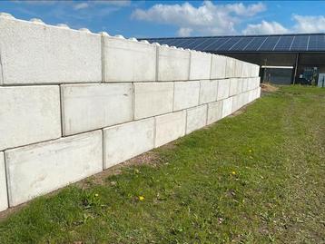 betonblok lego div maten   120x60x60 of  60x60x60 beschikbaar voor biedingen