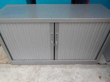 Verschillende archiefkasten 73 x 120 cm  beschikbaar voor biedingen