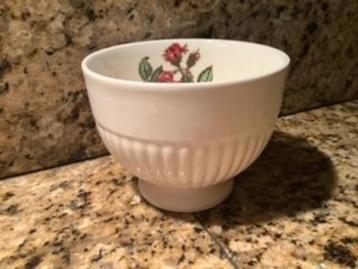 Wedgwood Moss Rose kommetje suikerbakje kom rijstkom Nieuw beschikbaar voor biedingen