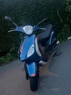 Piaggio fly 2011, Fietsen en Brommers, Scooters | Piaggio, Ophalen, Zo goed als nieuw, Fly, Benzine