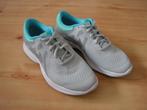 NIEUW lichtgrijze sneaker / gymschoen maat 37,5 van Nike., Nike, Nieuw, Ophalen of Verzenden, Sneakers of Gympen