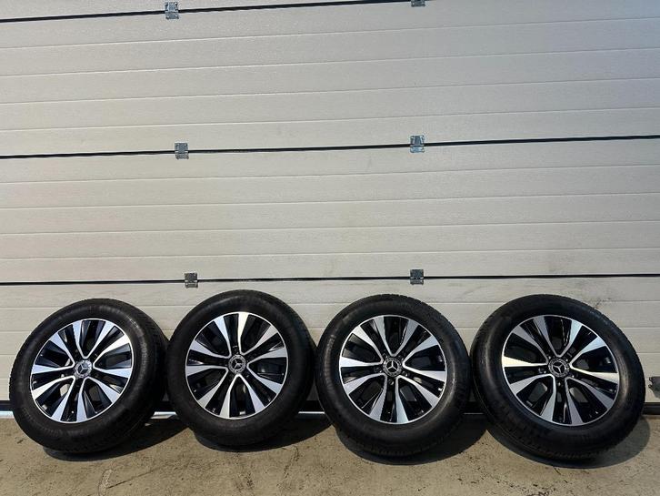 MERCEDES A + B + C + CLA KLASSE ORIGINEEL MOD 2020 205-60-16, Auto-onderdelen, Banden en Velgen, Banden en Velgen, Zomerbanden