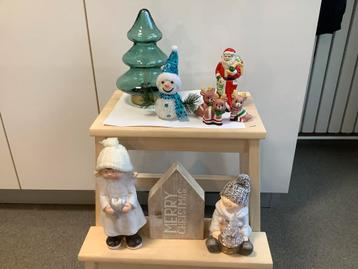 Diverse Kerst spullen sfeervol decoratie met licht porselein beschikbaar voor biedingen