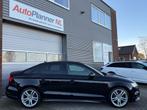 Audi A3 Limousine 1.5 TFSI! 2X S-line! Dealer Onderhouden!, 4 cilinders, 150 pk, Leder en Stof, Zwart