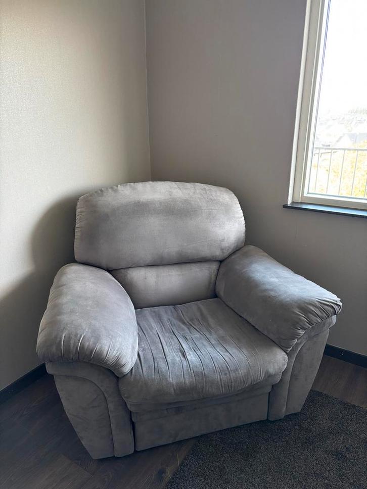 Fauteuil met beensteun, Huis en Inrichting, Fauteuils, Gebruikt, Stof, 100 tot 125 cm, 75 tot 100 cm, Ophalen