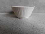 Snackschaal 8 cm. Crème Flora Gouda Holland Plateel, Antiek en Kunst, Antiek | Keramiek en Aardewerk, Ophalen of Verzenden