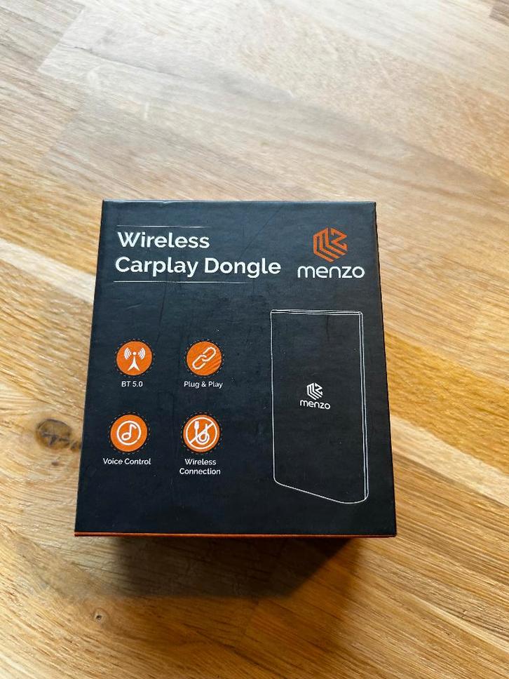 Wireless Carplay Dongle Menzo, Auto diversen, Auto-accessoires, Zo goed als nieuw, Ophalen of Verzenden