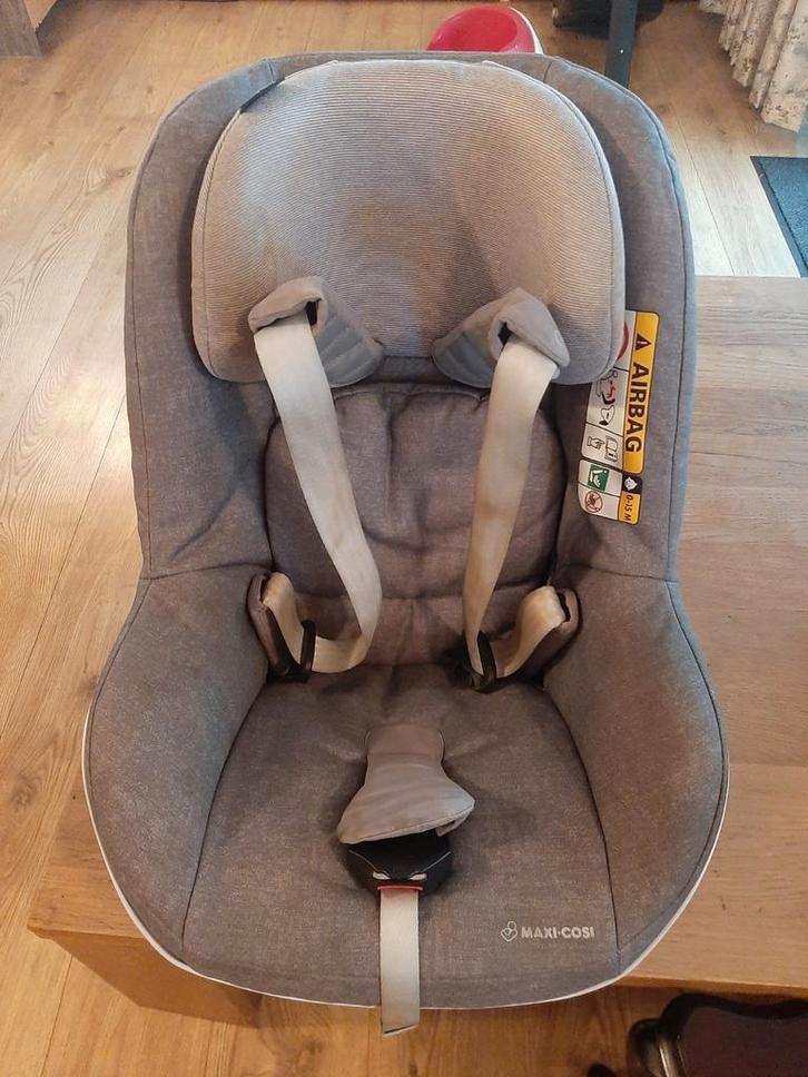 Autostoel Maxi cozi met isofix, Kinderen en Baby's, Autostoeltjes, Zo goed als nieuw, Maxi-Cosi, 15 t/m 36 kg, Isofix, Ophalen