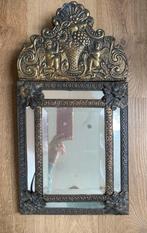 Mooie antieke spiegel in bewerkte kuif lijst, Ophalen of Verzenden, Rechthoekig, Minder dan 50 cm, Minder dan 100 cm