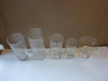 diversen glazen sets van 3 stuks beschikbaar voor biedingen