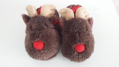 Leuke rendier sloffen - mt. 28/29, Kinderen en Baby's, Kinderkleding | Schoenen en Sokken, Zo goed als nieuw, Overige typen, Jongen of Meisje