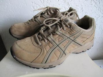 Asics gel sneaker beige maat 42   26,5 cm  beschikbaar voor biedingen