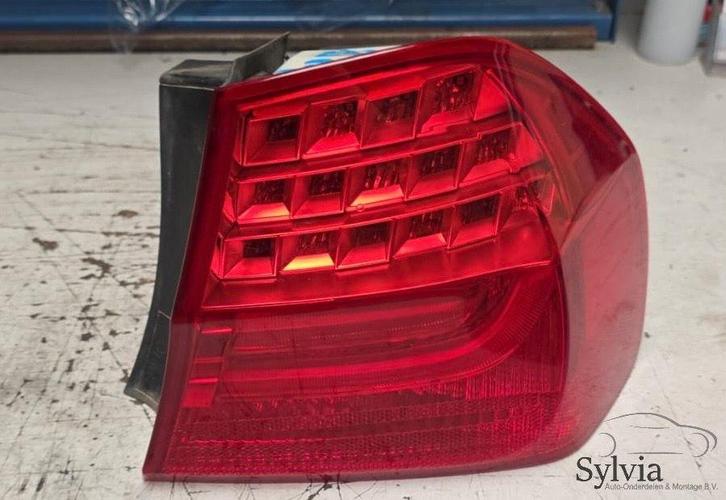 Achterlicht rechts op scherm BMW 3 Serie E90 LCI 63214871732, Auto-onderdelen, Verlichting, Gebruikt, Ophalen of Verzenden