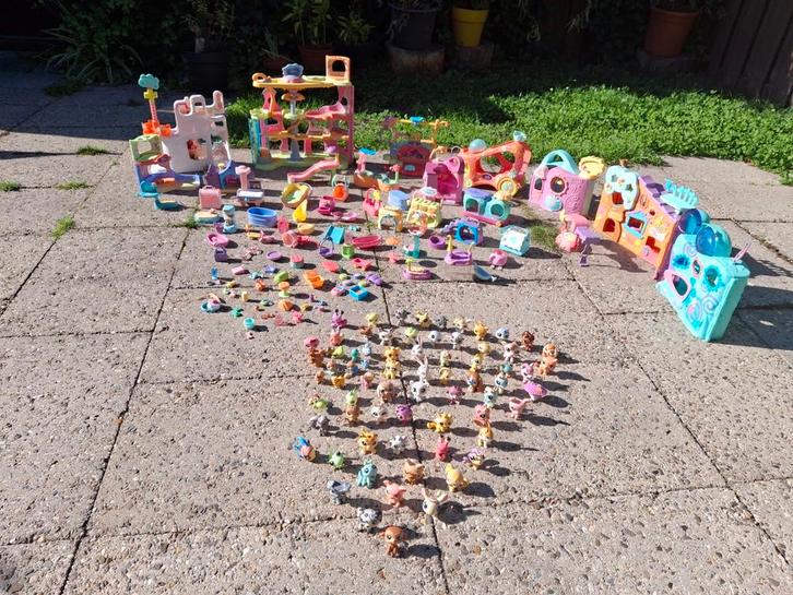 My Little Pet Shop , Enorme Collectie huizen en 70 beestjes, Kinderen en Baby's, Speelgoed | Poppenhuizen, Zo goed als nieuw, Poppenhuis