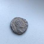 Denarius keizer augustus zilver, Ophalen of Verzenden, Landmacht, Nederland, Embleem of Badge