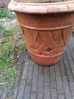 2 hoge grote terracotta potten, Rond, Gebruikt, Ophalen