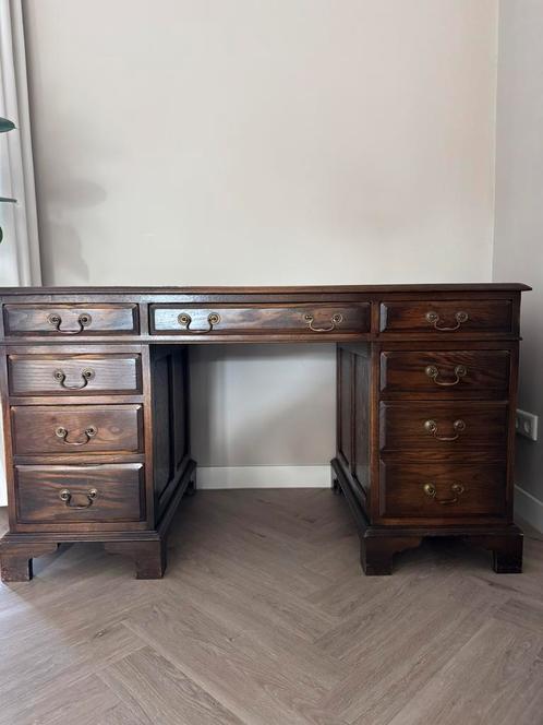 Klassiek Engels bureau, Huis en Inrichting, Bureaus, Gebruikt, Ophalen