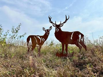 Prachtig cortenstalen  Hert & Hinde  beschikbaar voor biedingen