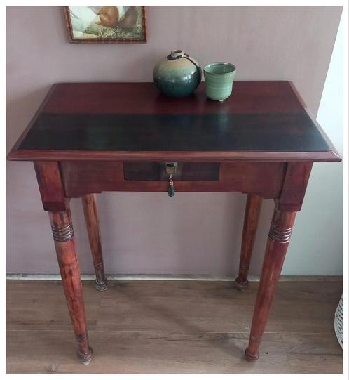 Mooi oud tafeltje, sidetable, Antiek en Kunst, Antiek | Meubels | Tafels, Ophalen