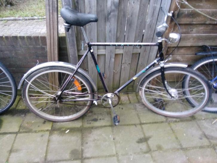 redelijk goede fietsen even zelf na kijken, Fietsen en Brommers, Fietsen | Dames | Omafietsen, Zo goed als nieuw, Ophalen of Verzenden