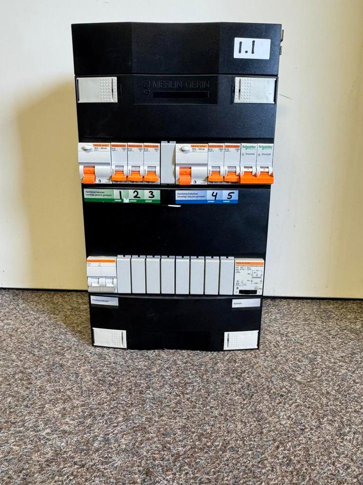 groepenkast met aardlek automaten, kookgroep (1.1), Doe-het-zelf en Verbouw, Elektra en Kabels, Gebruikt, Overige typen, Ophalen of Verzenden