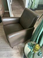 Te koop  goed uitziende stoel leatherlook, Huis en Inrichting, Fauteuils, Overige materialen, Minder dan 75 cm, Gebruikt, Ophalen of Verzenden