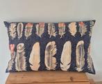 Decoratief Kussen - Blauw met veren met binnen kussen, Ophalen of Verzenden, Zo goed als nieuw, Blauw, Rechthoekig