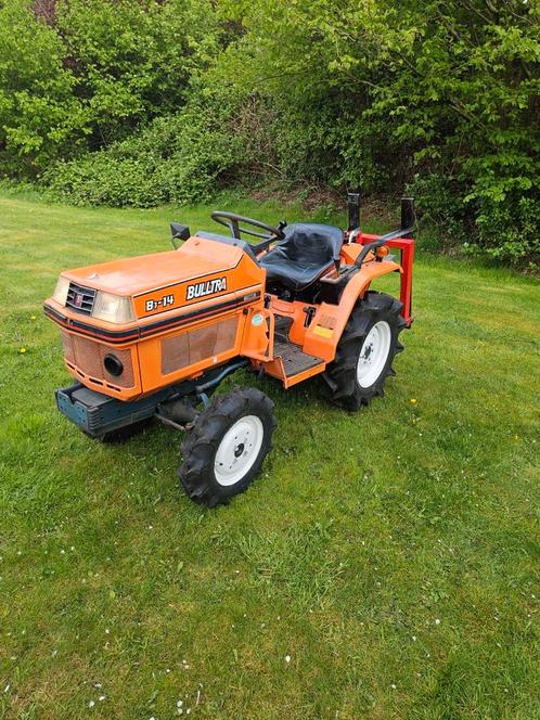Kubota bulltra b1-14 Minitraktor minitrekker mitsubishi mt16, Zakelijke goederen, Agrarisch | Tractoren, Ophalen